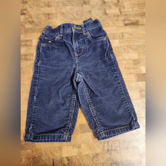 Tommy Hilfiger corduroy size 6 to 9 months - Picture 11 of 11